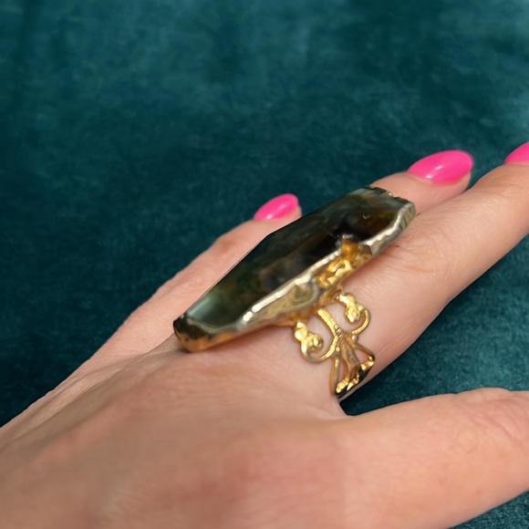 Iconic Stone Ring - Picture 6 of 9